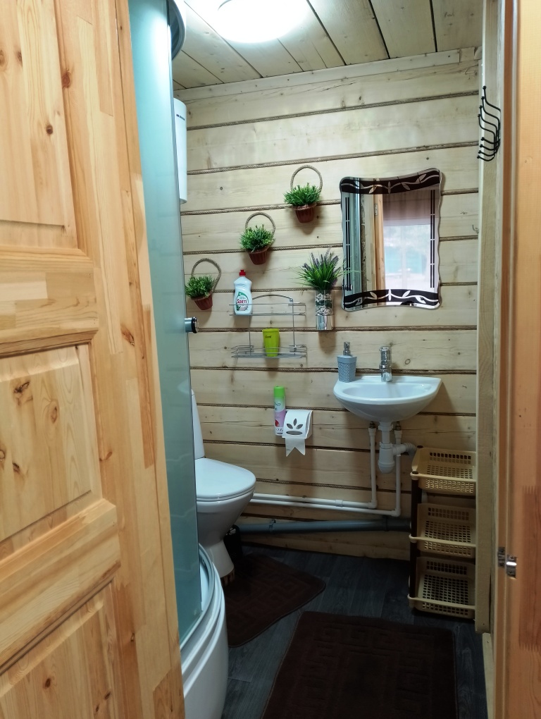 Душ, раковина, унитаз